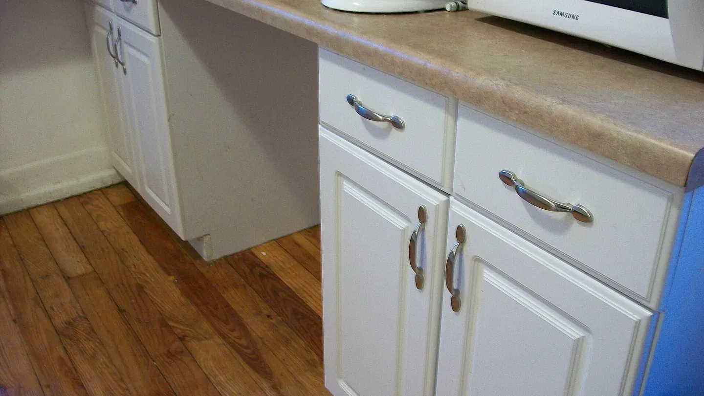 A contemporary kitchen, shown for illustration for a Gatineau project